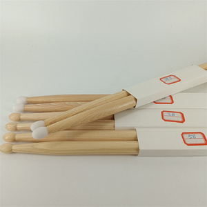 <span class=keywords><strong>Baquetas</strong></span> de Hickory de Alta Calidad con Punta de Nailon <span class=keywords><strong>2B</strong></span> - Product Image 2
