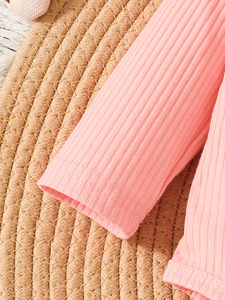 Set 3 Pezzi per Neonata 0-9 Mesi: Tutina a Costine, Pantaloni con Stampa Margherita e Fiocco per Capelli Abbinato - Product Image 6