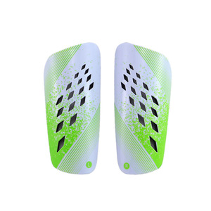 <span class=keywords><strong>Espinilleras</strong></span> Qirui para Todas las Edades - Protector <span class=keywords><strong>de</strong></span> Piernas para Diversos Deportes, Hechas <span class=keywords><strong>de</strong></span> Plástico EVA <span class=keywords><strong>de</strong></span> Alta Calidad para Niños y Adultos - Product Image 2