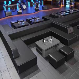 Chaises de bar et de pub d'extérieur en bois massif - Écologiques, durables, faciles à nettoyer - Product Image 5