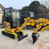 Mini-excavatrice sur chenilles Caterpillar CAT 302 d'occasion, 2 tonnes, d'origine japonaise, faible nombre d'heures, excellente pour les travaux agricoles, municipaux et de rénovation intérieure.