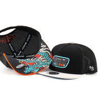 Casquettes Snapback Unisexe de Golf Premium 5 Panneaux Imperméables en Jersey Performance avec Logo en Caoutchouc PVC et Visière Plate Perforée Hydro