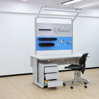 Table industrielle en acier ESD DETALL pour zones de test en laboratoire avec bras de moniteur, accessoires d'assemblage électronique, garantie 5 ans