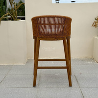 Chaise de bar haute d'extérieur en rotin avec coussin pour patio et bar à domicile