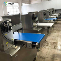 Machine voor het maken van kaneelkoekjes, machine voor het maken van fruitkoekjes, machine voor het maken van ronde koekjes