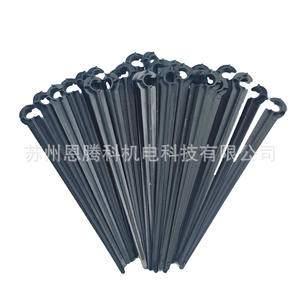 Support de tube capillaire de type C en plastique technique noir, accessoires de raccordement pour l'irrigation goutte à goutte et l'irrigation de jardin - Product Image 4