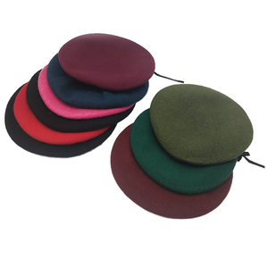 Boinas Bordadas a Mano al por Mayor para Hombre y <span class=keywords><strong>Mujer</strong></span>, Boinas Clásicas de Lana Francesa para Invierno, en Negro, Rojo y Azul Marino - Product Image 4