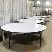 Tables à manger pliantes en bois massif avec structure métallique pour banquets, hôtels, restaurants, formations et conférences - Plateau réglable