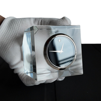 Fabricant OEM ODM sur mesure, vente en gros de plaques en acrylique transparent, horloge de table en lucite, cadeau personnalisé, horloge de table pour la maison ou le bureau