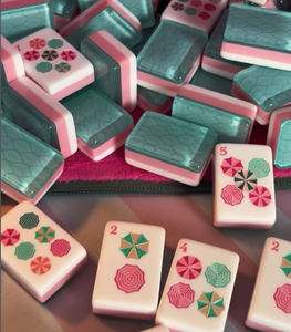 <span class=keywords><strong>Jeu</strong></span> de tuiles de mahjong américaines en acrylique à 3 couches, 160 pièces |   Design moderne/<span class=keywords><strong>classique</strong></span>, rose pastel, turquoise, portable, écologique, pour l'été - Product Image 3