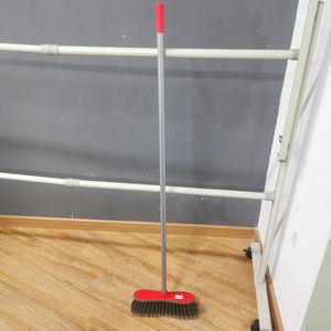 Herramientas <span class=keywords><strong>de</strong></span> limpieza para el hogar a bajo <span class=keywords><strong>precio</strong></span> personalizadas, piezas <span class=keywords><strong>de</strong></span> interior, cabezal <span class=keywords><strong>de</strong></span> escoba <span class=keywords><strong>de</strong></span> plástico blando con protección TPR - Product Image 3