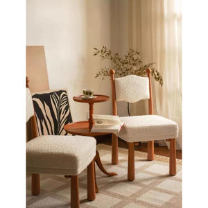 Chaise de salle à manger en bois massif de style rétro français, rembourrée, design du milieu du siècle, luxe léger, pour salle à manger, usage adulte - Product Image 4