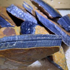 Pierres brutes de œil de tigre bleu naturel de haute qualité en gros - Product Image 3