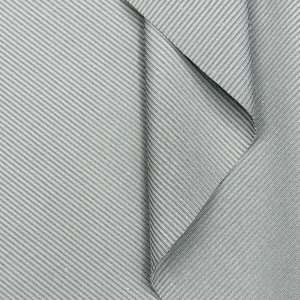 Tela de Microfibra Premium Lisa y Elástica con Diseño Personalizado de Nylon y Spandex para Ropa Deportiva Femenina - Product Image 6