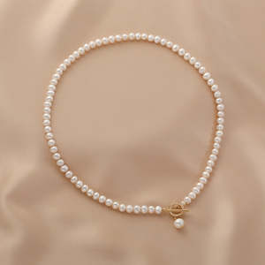 Collar de Perlas de Agua Dulce Naturales para Mujer, Diseño en Oro de 14K - Product Image 3