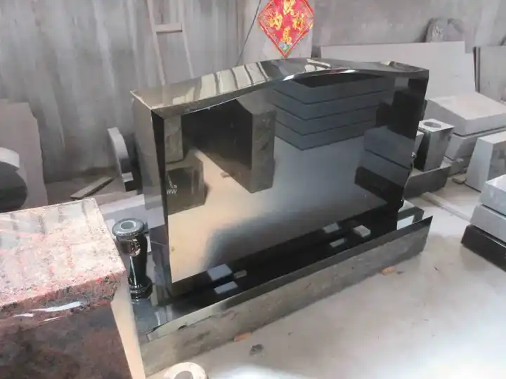 Custom Made High Quality China Black Granite Headstone Tombstone and Monuments for Cemetery