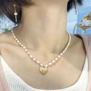 Collier en perles d'eau douce de luxe Zhuji Zhizhen, nouveau style de luxe léger, collier en forme de tulipe, amour, force, fournisseur direct - Product Image 4