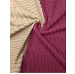 Tissu en Coton et Polyester Tricoté Cordonné en Promotion pour Vêtements Décontractés et Utilisation dans l'Industrie Textile Disponible à Bon Prix - Product Image 1