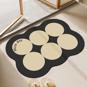 Tapis de bain géométrique minimaliste, forme Alien personnalisée, absorbant et antidérapant, en fibre de polyester, pour salle de bain, toilettes, entrée, porte - Product Image 1