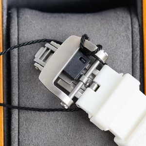 Nuevo Reloj Mecánico de Lujo para Hombre, Forma Tonneau, Movimiento Automático, Esqueleto, con Diamantes Baguette, Reloj de Pulsera - Product Image 5