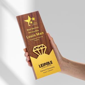 Trofeo <span class=keywords><strong>de</strong></span> Cristal <span class=keywords><strong>de</strong></span> Madera y Aluminio Inspirado en el Espacio | Premio <span class=keywords><strong>de</strong></span> Campeón Personalizado con <span class=keywords><strong>Estrella</strong></span> <span class=keywords><strong>de</strong></span> 5 Puntas, Logotipo Impreso con UV y Diseño <span class=keywords><strong>de</strong></span> Recuerdo Corporativo - Product Image 2