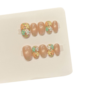 <span class=keywords><strong>Uñas</strong></span> Postizas Hechas a Mano: Parches de <span class=keywords><strong>Uñas</strong></span> <span class=keywords><strong>con</strong></span> Diseño de Racimo de <span class=keywords><strong>Flores</strong></span> Color Albaricoque Cálido y <span class=keywords><strong>Flores</strong></span> <span class=keywords><strong>Pequeñas</strong></span> Frescas Pintadas a Mano - Product Image 2