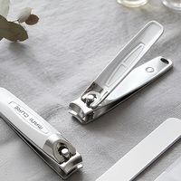 Kit de manucure et pédicure 5 en 1, coupe-ongles, outils de pédicure et de manucure en métal avec soin des orteils et des doigts
