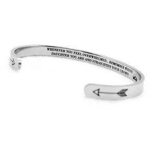 Yiwu Ganggu Logo Personnalisé Bracelet Impression Laser C-Forme Argent Gravure Bracelet