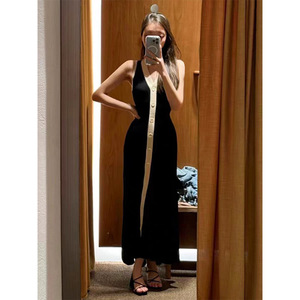 Vestido <span class=keywords><strong>Sandro</strong></span> elegante para mujer de principios de <span class=keywords><strong>primavera</strong></span>, contraste de Color blanco y negro, Sexy, sin mangas, cuello en V, botón de punto, nuevo estilo francés - Product Image 4