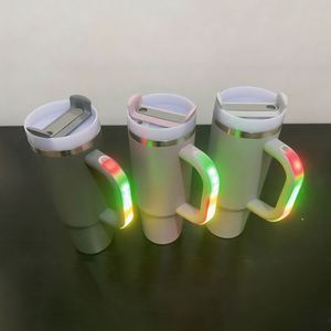 Gobelet personnalisable de 30 oz et 40 oz avec poignée lumineuse LED, idéal pour les fêtes en plein air et l'utilisation à domicile - Product Image 4