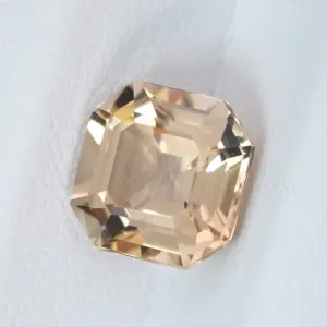 最高品質の宝石1.97ctブラジル八角形エメラルド天然トルマリンGRC証明書オレンジ色の黄色のトルマリン
