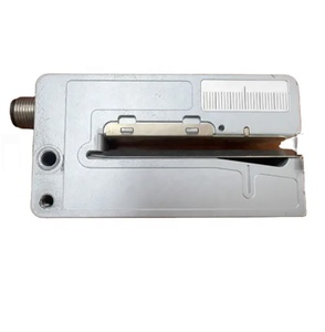 Capteur à fourche ultrasonique Leuze IGSU14E/1WT.3-M12 IGSU 14D/6D.3-S12 en stock - Product Image 6