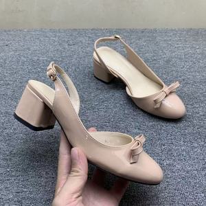 Sandalias Elegantes con Punta en Pico y Tacón Cuadrado, Cubiertas en Cuero Color Nude, con Tiras en Forma de Lazo, Tacones Altos y Gruesos, Cómodas y Antideslizantes - Product Image 3