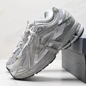 Chaussures de sport unisexes de haute qualité en cuir véritable, nouvelle marque tendance 1906, fermeture à lacets, résistantes aux chocs, antidérapantes - Product Image 5