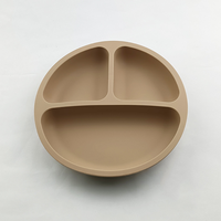 Assiette d'alimentation pour bébé en silicone, forte aspiration, design divisé, anti-chute, facile à nettoyer, vaisselle