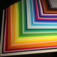 Rouleau de feutre rigide en polyester non tissé coloré, tissu feutré aiguilleté pour l'intérieur automobile