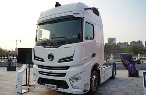 รถบรรทุกหัวลากดีเซล SINOTRUCK X6000 6X4 450 แรงม้า ยูโร 5 เกียร์ธรรมดา สำหรับการขนส่งโลจิสติกส์ - Product Image 3