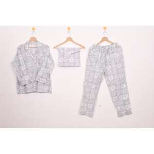 Ensemble de pyjama en coton floral luxueux et élégant, imprimé à la main, vêtements de nuit pour femmes, ensembles de vêtements de nuit confortables pour femmes - Product Image 1