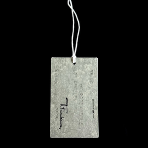 Tùy chỉnh cao cấp quần áo với 3D logo dập nổi màu xanh lá cây thân thiện với môi gấp giấy <span class=keywords><strong>Tag</strong></span> cho túi hàng may mặc Giày - Product Image 2