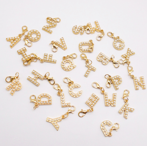 진주 장식 금 합금 알파벳 참 펜던트 목걸이 팔찌 열쇠고리 제작 및 가방 신발 장식용 - Product Image 4