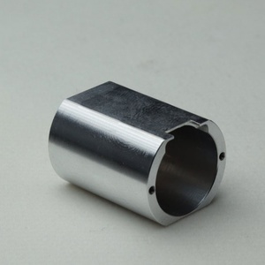 Pieza Mecánica de Aluminio Mecanizada por CNC, Cilindro de Aluminio de Precisión Personalizado con Orificios de Montaje - Product Image 3