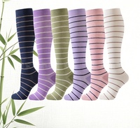 Chaussettes de compression personnalisables en fibre de bambou, hauteur genou, avec design de revers et de semelle, couleur unie, pour le sport et le fitness