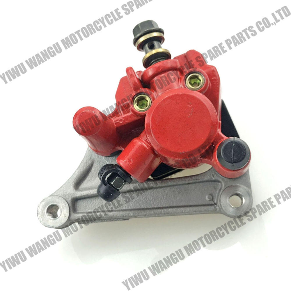 赤い鹿 令和初、鹿の赤ちゃん＝奈良公園で3000グラム雌＝ - YouTube