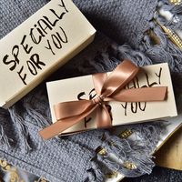 Boîtes à gâteaux et cupcakes personnalisées avec logo estampé à chaud – Boîte à gâteau unique en stock