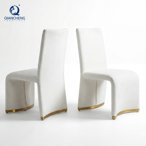 Chaise de salle à manger géométrique en Z à dossier haut, style hôtel 5 étoiles, chaise de réception haut de gamme en velours blanc pour salle à manger royale - Product Image 6