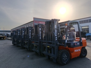 적시 제안 1 1.5 2 2.5 3 톤 지게차 디젤 농장 리프트 높이 3m-7m 저렴한 판매 전기 거친 지형 지게차 - Product Image 3