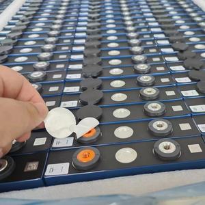 Лидер продаж, литий-ионная аккумуляторная батарея 3,2 В 72Ah L135F72 с держателем для солнечной системы для EV - Product Image 3