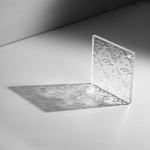 Feuille acrylique de 5 mm à texture de fleur de bégonia, traitement personnalisé de feuille de plexiglas, matière première acrylique - Product Image 3