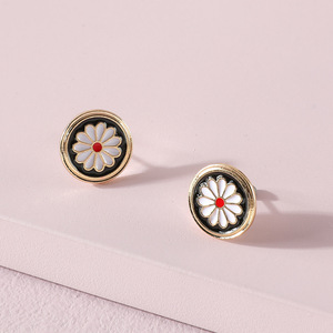 Sveglio di Estate Della Ragazza Piccolo Fiore Semi Cerchio Della Vite Prigioniera del Cerchio <span class=keywords><strong>Orecchini</strong></span> Tulipano Bianco Dello Smalto Della Vite Prigioniera <span class=keywords><strong>Orecchini</strong></span> - Product Image 5