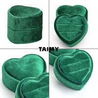 Boîte à bagues en velours en forme de cœur avec logo personnalisé, emballage de luxe portable pour bijoux, idéale pour les mariages et les anniversaires, étui cadeau pour bagues.